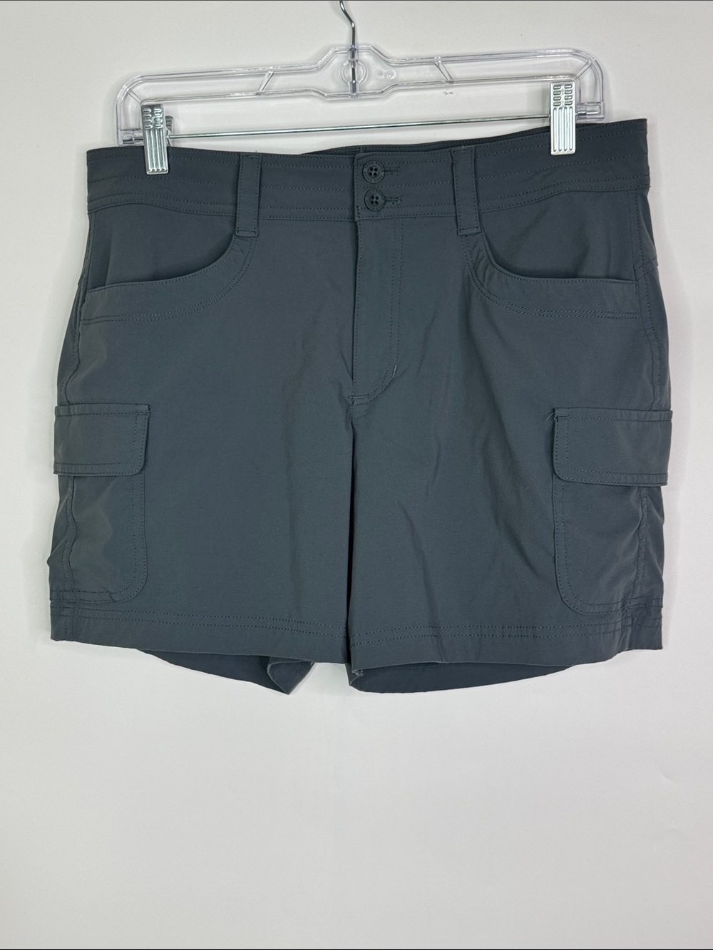 Eddie Bauer Grey Cargo Flap Pocket Shorts Size 10